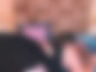 Pokaz na żywo z Mia Hot - Suck na Camsoda