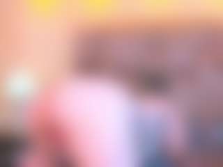 Mia Hot MILF webcam performer live streaming