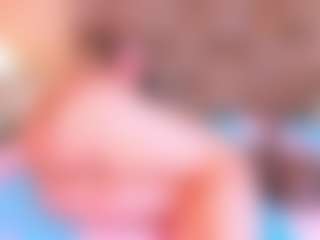 Live cam show with Mia Hot - Lush Blonde Hair on infinitiblacc.com