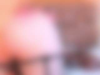 Live cam show with Mia Hot - Fingering White on Uber Horny | colombia