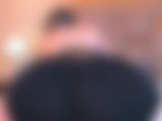 Mia Hot's Live Sex Cam Show