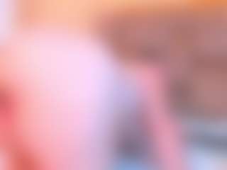 Live cam show with Mia Hot - Brown Eyes on Cam Slut