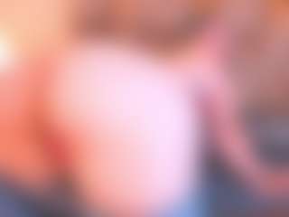 Live cam show with Mia Hot - Blonde Hair MILF on Chatstar