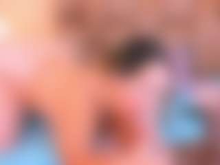 Live cam show with Mia Hot - Pm on Livezox