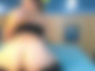 Live cam show with Mia Hot - BBW MILF on Camsoda
