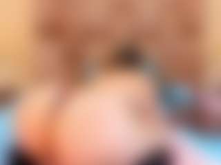 Live cam show with Mia Hot - Blonde Hair on Big Tits
