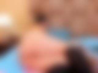 Live cam show with Mia Hot - Thick on madthumbs