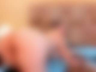 Live cam show with Mia Hot - Fingering MILF on Cam Slut