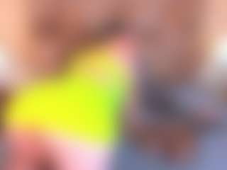 Live cam show with Mia Hot - Asshole on CamSodaAdn