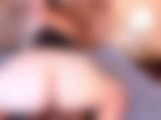 Live cam show with Mia Hot - Brown Eyes Blonde Hair on https://playwithruby.com