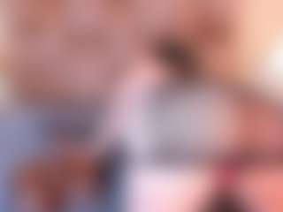 Live cam show with Mia Hot - Big Ass on Livezox