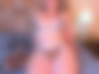 Mia Hot's Live Sex Cam Show
