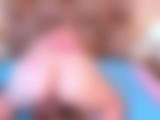 Mia Hot's Live Sex Cam Show