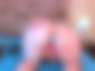 Mia Hot's Live Sex Cam Show
