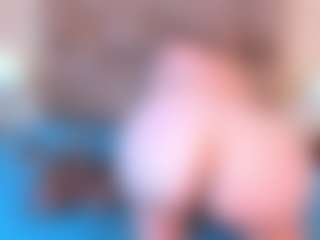 Mia Hot's Live Sex Cam Show