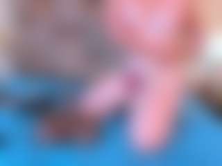 Live cam show with Mia Hot - Cum on AdultVida.com
