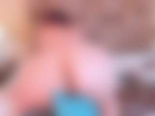 Mia Hot's Live Sex Cam Show