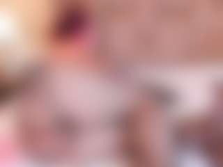 Live cam show with Mia Hot - Big Tits MILF on Camsoda