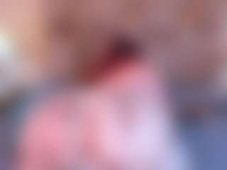 Live cam show with Mia Hot - Orgasm on Dolls Live