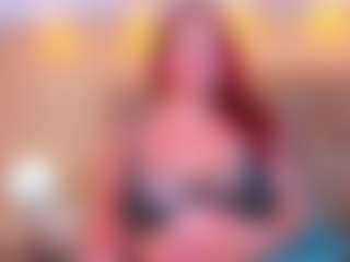 Live cam show with Mia Hot - Fingering MILF on crypto-cams