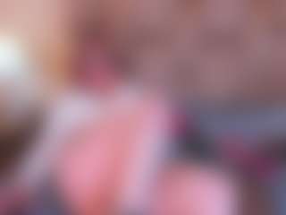 Live cam show with Mia Hot - Lush on Soda Cam