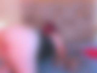 Live cam show with Mia Hot - Oil on Dare Cams