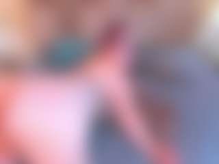 Mia Hot's Live Sex Cam Show