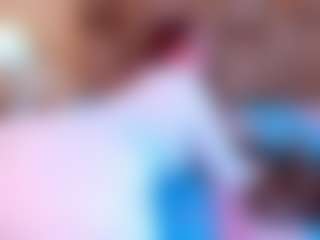 Live cam show with Mia Hot - Nails on Big Tits