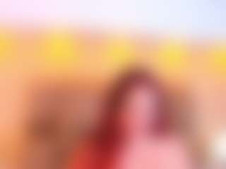Mia Hot MILF webcam performer live streaming