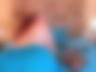 Mia Hot's Live Sex Cam Show