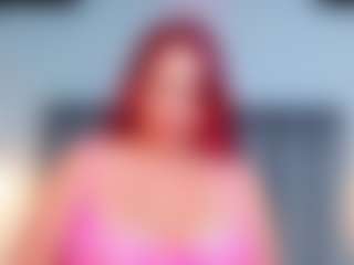Live cam show with Mia Hot - Fingering on Gym Cam Girls