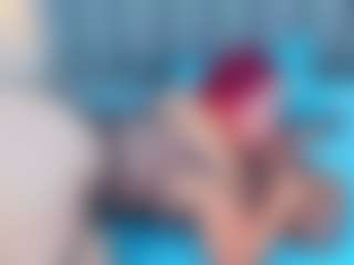 Live cam show with Mia Hot - Oil on CamwithHer