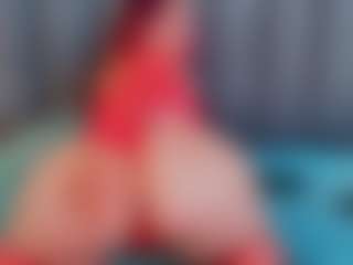 Mia Hot