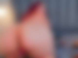 Mia Hot's Live Sex Cam Show