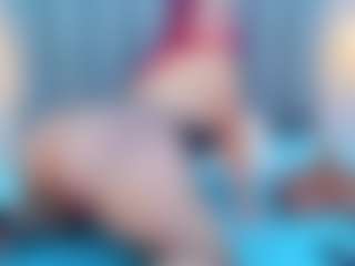 Live cam show with Mia Hot - Spy MILF on Camsoda