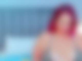 Mia Hot MILF webcam performer live streaming