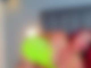 Mia Hot's Live Sex Cam Show