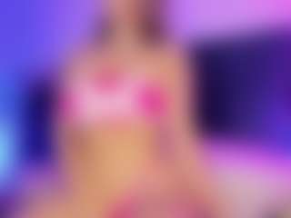Live cam show with meelanyfox - Camel Toe on 1on1-livenow
