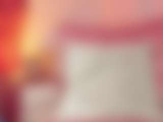 Live cam show with meelanyfox - Public BBW on Dare Cams