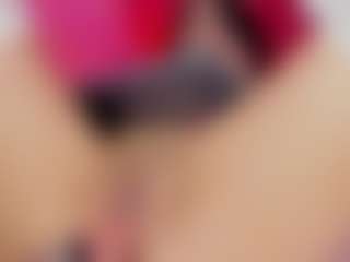 Live cam show with meelanyfox - Smoking on Camsoda