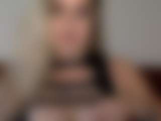 Live cam show with Ari A. - Sweety on Ass Tok