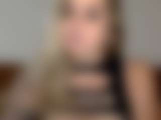 Live cam show with Ari A. - Oral on StripNow
