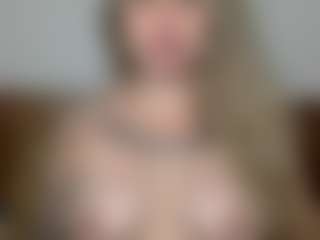 Ari A.'s Live Sex Cam Show