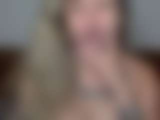 Ari A.'s Live Sex Cam Show