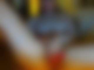 Live cam show with lenniie - HD on Milfs Live