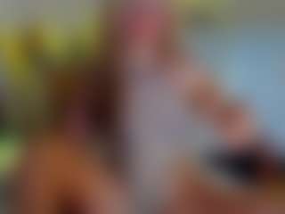 Live cam show with lenniie - Spy Curvy on Dolls Live