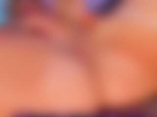 Live cam show with TamaraMilano - Strip on SxyPornLive