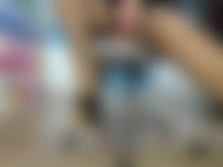 Live cam show with Passionate blonde - Brown Eyes on xxxlivecams.org