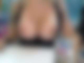 Live cam show with Passionate blonde - Lingerie on Camsoda