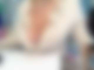 Live cam show with Passionate blonde - Strip on fuklive.com